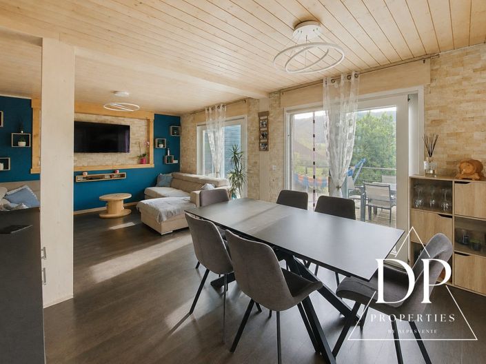 Image No.4-5 Bed House for sale