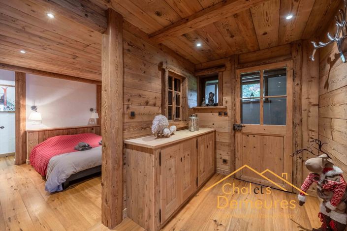 Image No.16-6 Bed House for sale