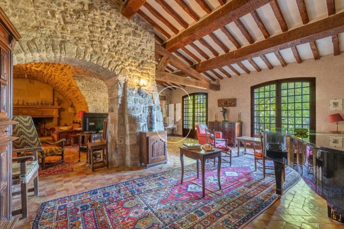 Image No.3-4 Bed House for sale