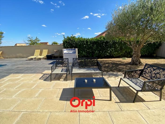Image No.4-4 Bed House for sale