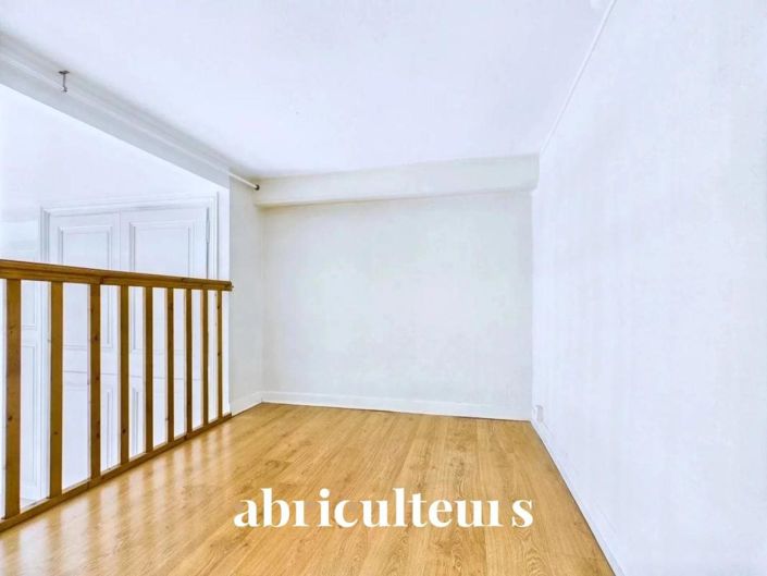 Image No.10-1 Bed Apartment for sale