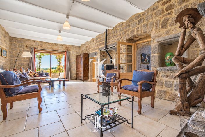 Image No.16-9 Bed House for sale