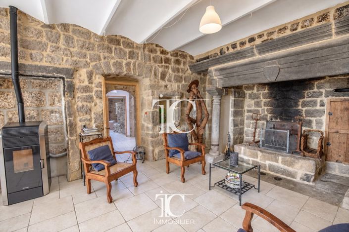 Image No.20-9 Bed House for sale