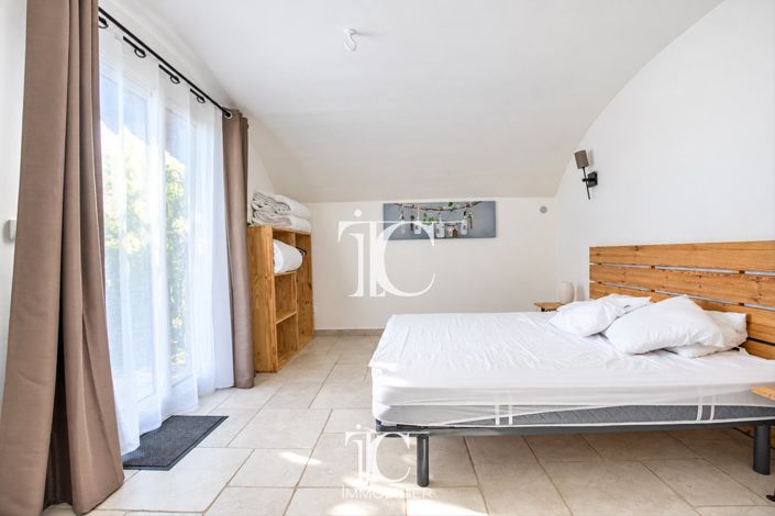 Image No.21-9 Bed House for sale