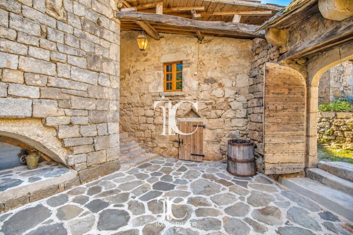 Image No.28-9 Bed House for sale