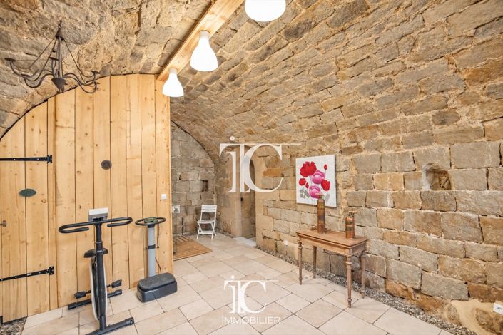 Image No.31-9 Bed House for sale