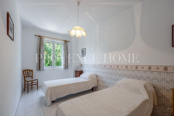 Image No.16-3 Bed House for sale