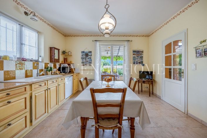 Image No.6-3 Bed House for sale