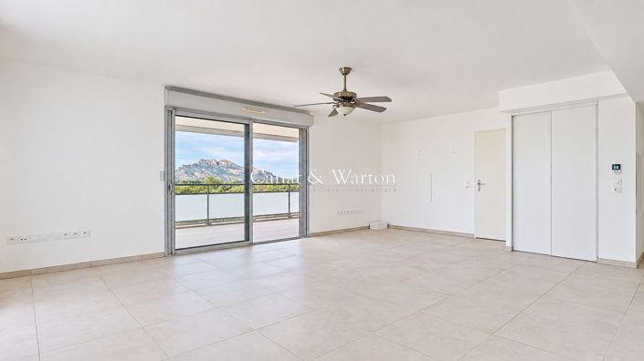 Image No.4-4 Bed Apartment for sale