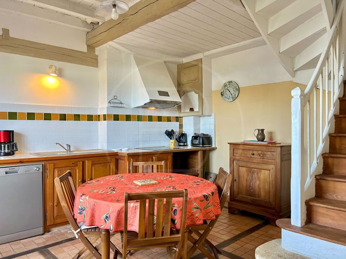Image No.10-6 Bed House for sale