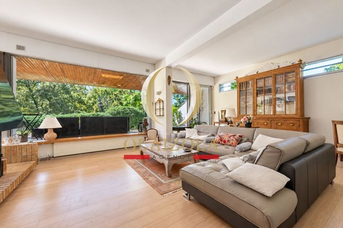 Image No.3-3 Bed House for sale