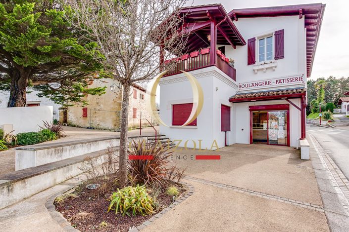Image No.2-4 Bed House for sale