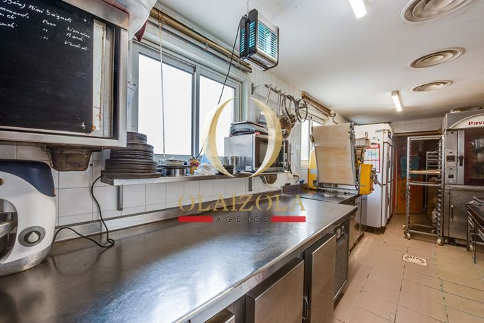 Image No.3-4 Bed House for sale