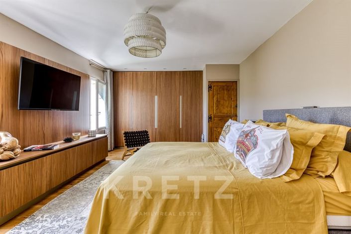 Image No.17-4 Bed House for sale