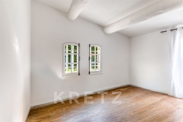 Image No.23-4 Bed House for sale
