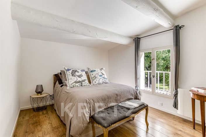 Image No.24-4 Bed House for sale