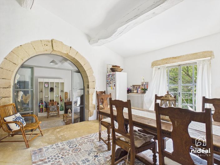 Image No.17-6 Bed House for sale