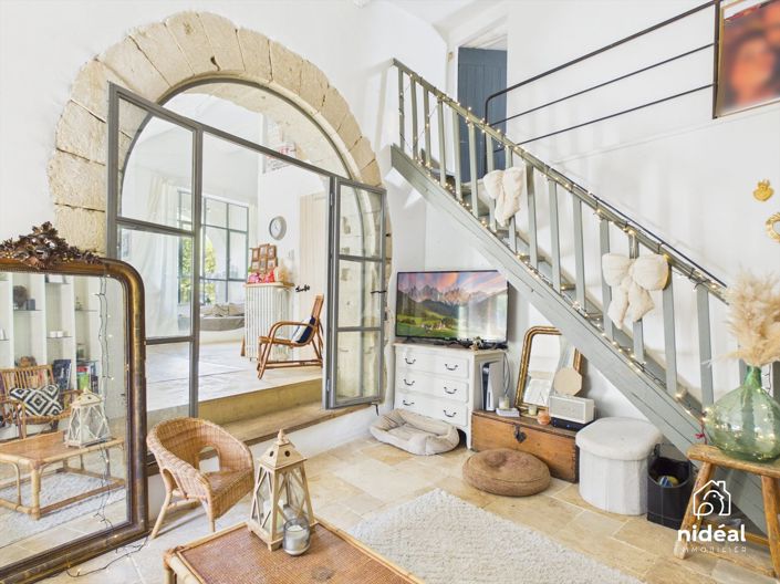 Image No.18-6 Bed House for sale