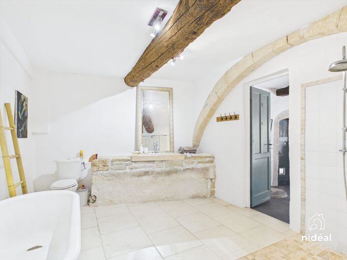 Image No.24-6 Bed House for sale
