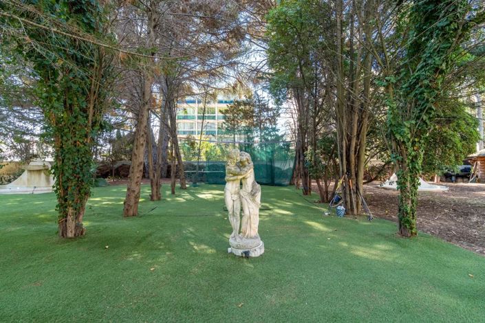 Image No.15-4 Bed House for sale