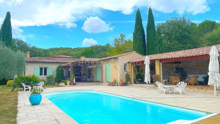 Image No.7-4 Bed Property for sale