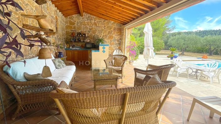 Image No.9-4 Bed Property for sale