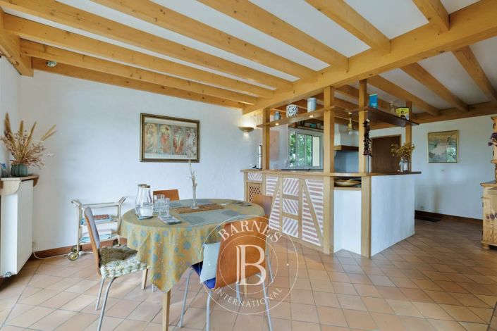 Image No.15-5 Bed House for sale