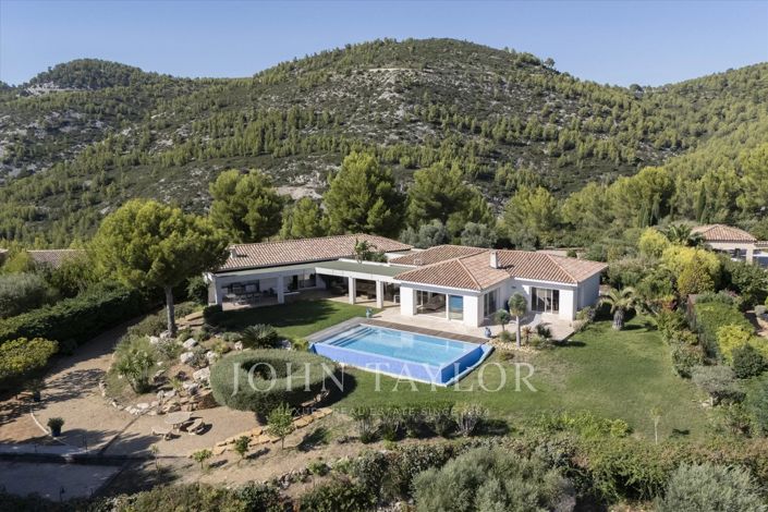 Image No.3-5 Bed House for sale