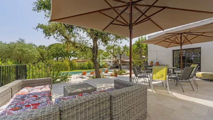 Image No.6-6 Bed House for sale