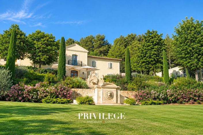 Image No.4-6 Bed House for sale
