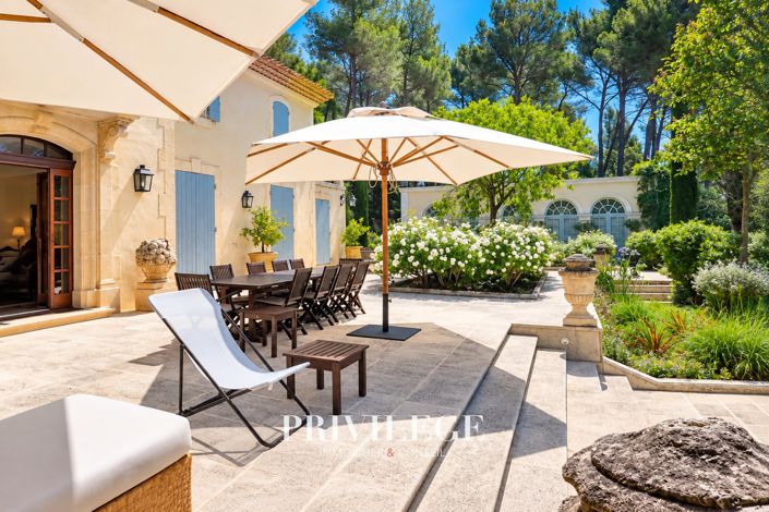 Image No.6-6 Bed House for sale