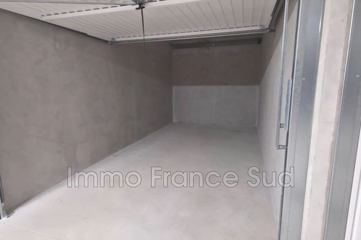 Image No.20-2 Bed Apartment for sale