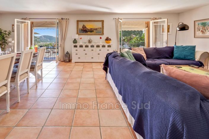 Image No.15-4 Bed House for sale
