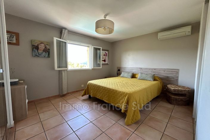 Image No.16-2 Bed House for sale