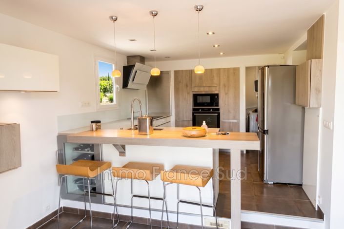 Image No.7-2 Bed House for sale