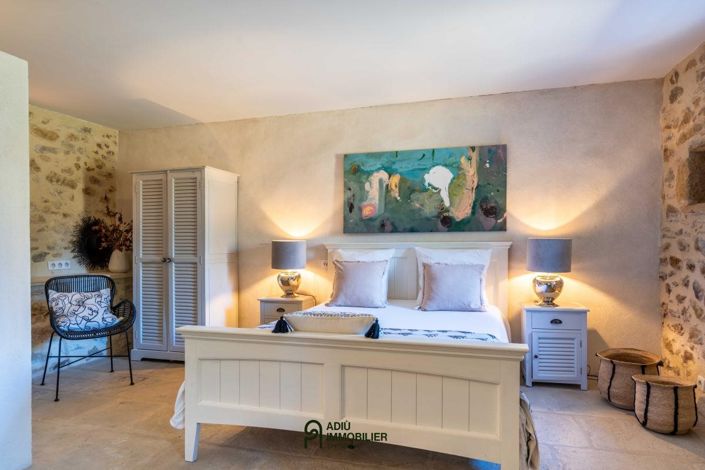 Image No.10-7 Bed House for sale