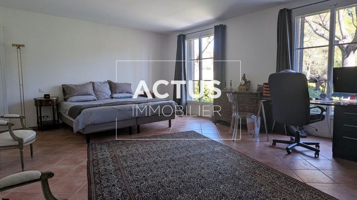 Image No.13-5 Bed House for sale