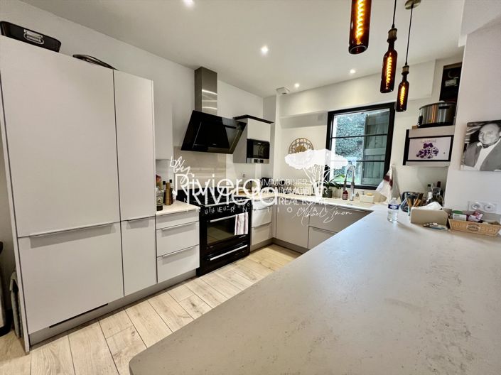 Image No.14-4 Bed House for sale