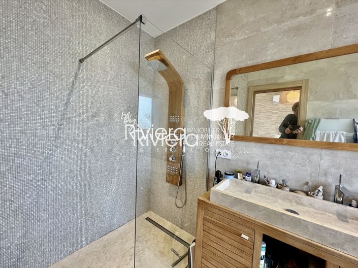 Image No.18-4 Bed House for sale