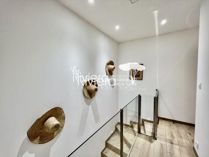 Image No.19-4 Bed House for sale