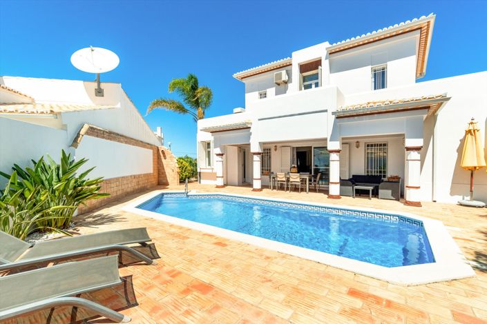 Image No.2-Maison de 4 chambres à vendre à Albufeira