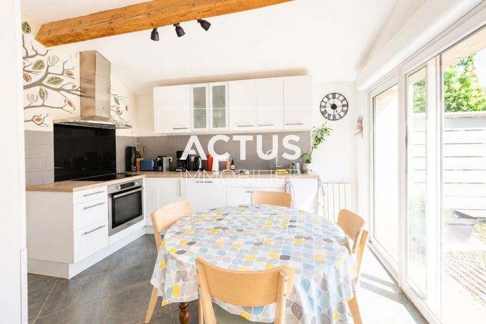 Image No.4-4 Bed House for sale
