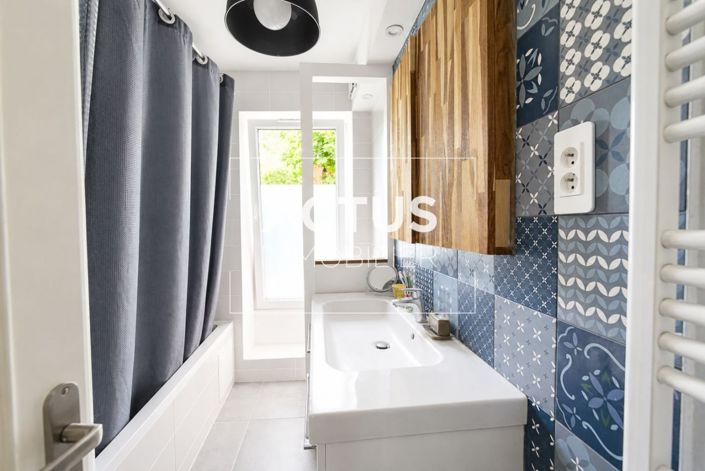 Image No.9-4 Bed House for sale