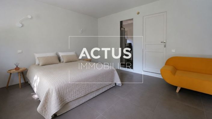Image No.9-Propriété de 4 chambres à vendre à Mallemort