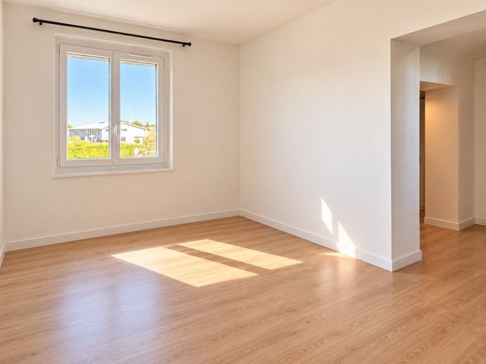 Image No.13-5 Bed House for sale