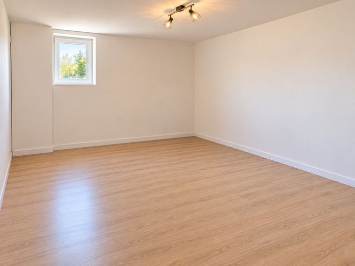 Image No.15-5 Bed House for sale