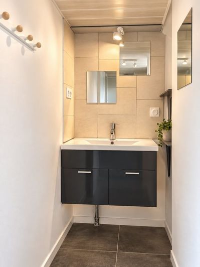 Image No.17-5 Bed House for sale