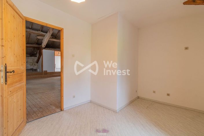 Image No.15-4 Bed House for sale