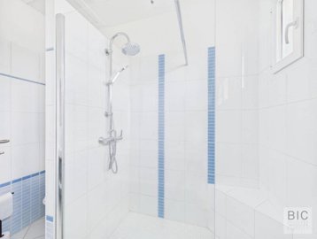 a9ix5zyalqdx9rm614