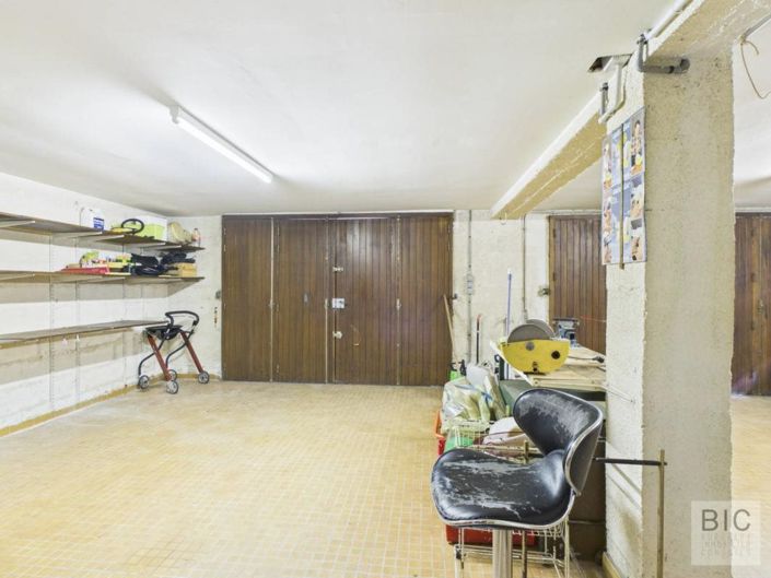 Image No.15-4 Bed House for sale